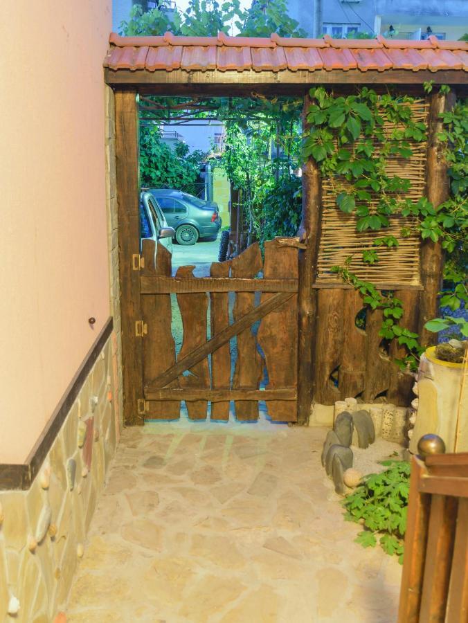 Holiday House Gendar, Chernomorets Exterior foto